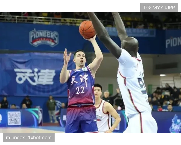 天津先行者外线手感火热 首节轰进6记三分建立领先优势